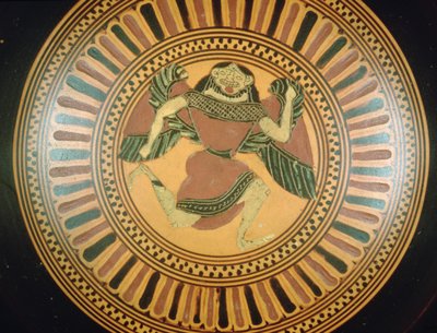 Coupe à figures noires attiques décorée d