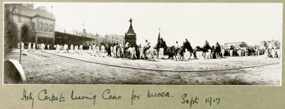 Tapis sacré quittant Le Caire pour La Mecque, septembre 1917 - Capt. Arthur Rhodes
