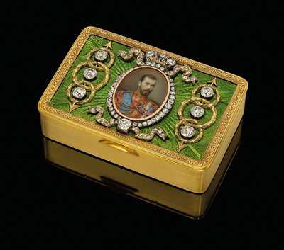 Une tabatière de présentation impériale, avec une miniature à l