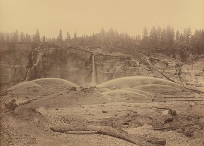 Malakoff Diggins, North Bloomfield, comté de Nevada, 1871 (photo) - Carleton Emmons Watkins