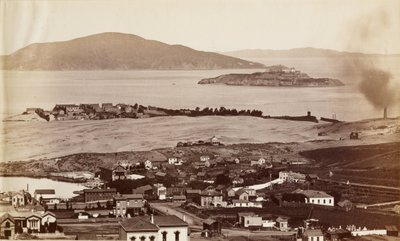 Alcatraz et Black Pt. depuis Russian Hill, S.F. - Carleton Watkins