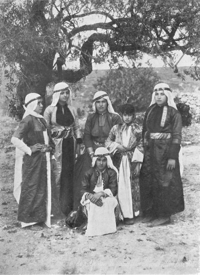Groupe de dames druzes, vers 1913 - Charles J. S. Makin