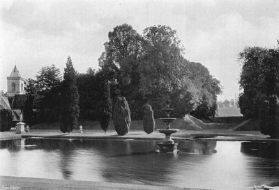 Une Vue depuis la Pelouse - Charles Latham