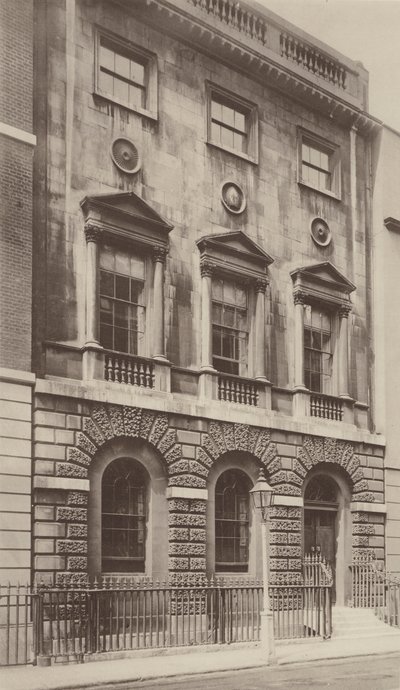 Ely House, rue Dover, ouest - Charles Latham