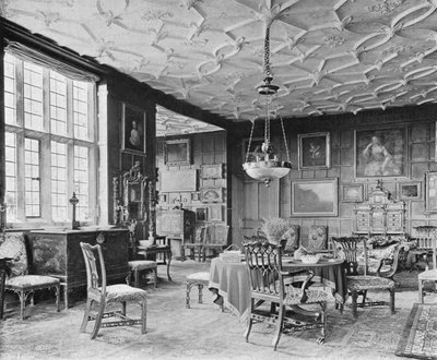 Le Salon de la Chapelle - Charles Latham