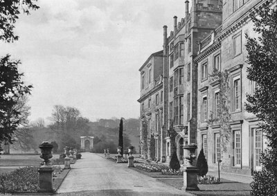 La Façade Est - Charles Latham
