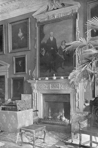 Le Hall - Charles Latham