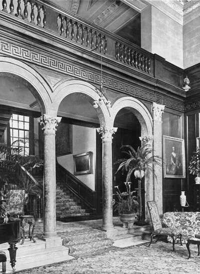 La galerie du hall - Charles Latham