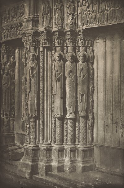 Cathédrale de Chartres. Porte droite du portail royal, côté ouest, XIIe siècle, avant juillet 1857 - Charles Nègre