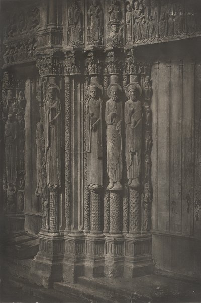 Planche XIII Cathédrale de Chartres, Statues Colonnes de la Porte Centrale du Portail, 1855 - Charles Nègre