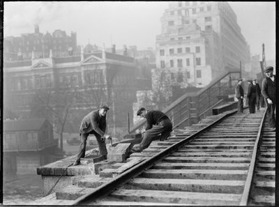 Démolition du Pont de Waterloo, Westminster, Londres, 1936 - Charles William Prickett