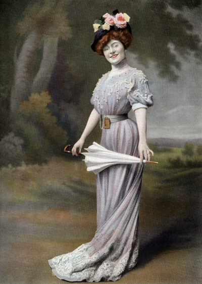 Comédienne française Amélie Dieterle en Blanche dans la pièce "La ponette", Paris, photo de Chéri Rousseau du journal "Le Théâtre" août 1er - Cheri Rousseau