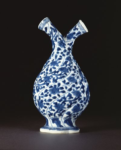 Double bouteille bleue et blanche en forme de verre européen, période Kangxi (1662-1722) - Chinese School