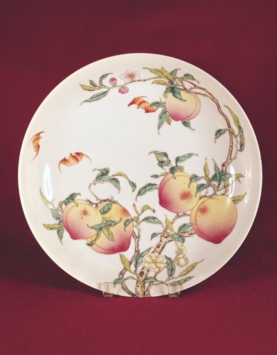Assiette famille rose décorée d