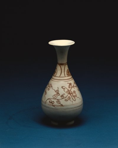 Bouteille à décor rouge sous glaçure par Yuhachan, dynastie Yuan, XIVe siècle - Chinese School