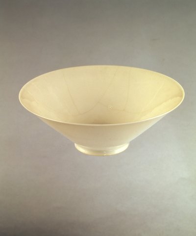 Coupe à vin Yung lo des fours de Ching-te-Chen, c.1403-25 - Chinese School Chinese School