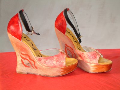 Baisse, Moi, Talons Dehavilland Peints, 2006 - Christian Furr