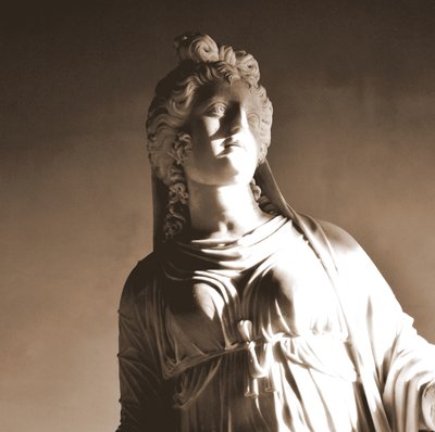 Élégante sculpture en marbre - Christina Sillen