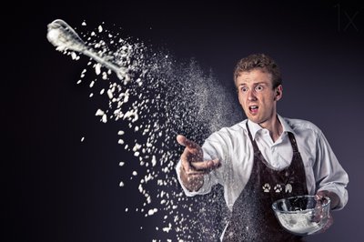 Surprise : une explosion de farine - Christophe Kiciak