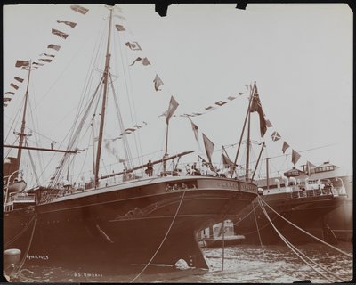 S.S. "Umbria" à quai, c.1897 - Company Byron