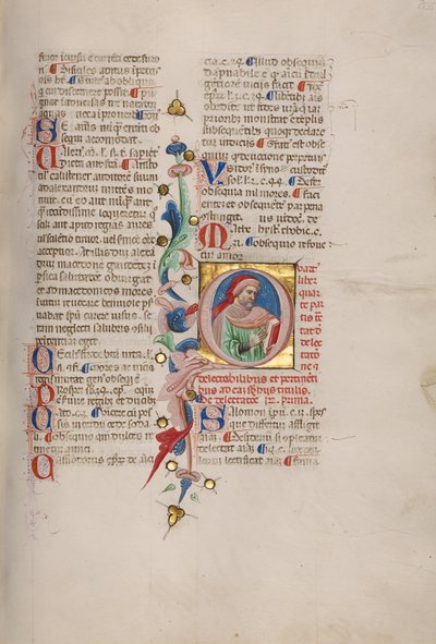 Initial Q : Portrait en buste d