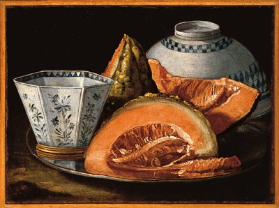 Melon et une coupe octogonale sur un plateau d