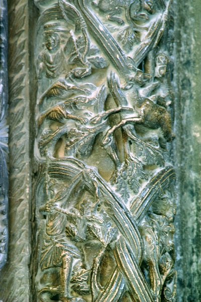 Scène de chasse, un détail du portail ouest - Croatian School