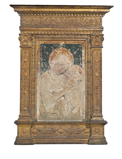 Relief de la Vierge et l