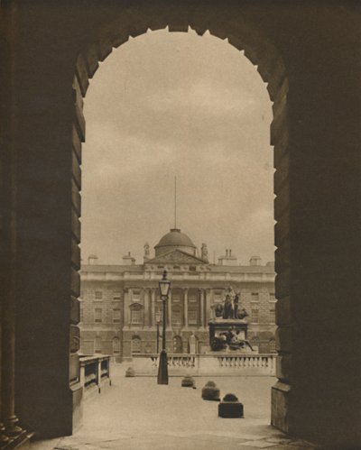 Vue passagère de Somerset House depuis The Strand, vers 1935 - Donald McLeish