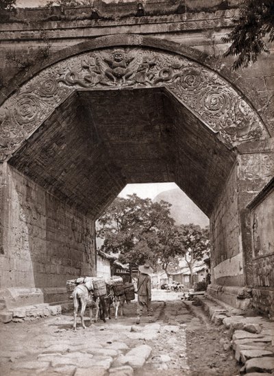 Porte en marbre de Jeju - Donald Mennie