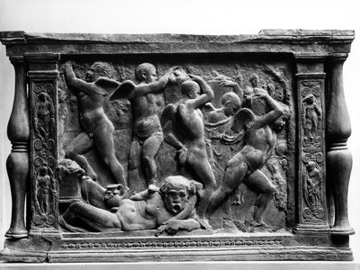 Putti Bacchanal, panneau de la base de 