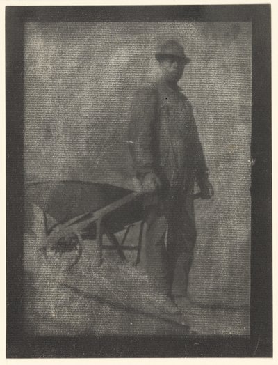 [Homme noir avec une brouette] - Doris Ulmann