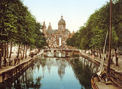 Vue vers Sint-Nicolaasbasiliek, Amsterdam, pub. c.1900 - Dutch Photographer