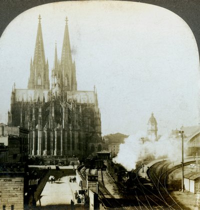 Cathédrale de Cologne depuis un pont ferroviaire, Cologne, Allemagne - E. W. Kelley