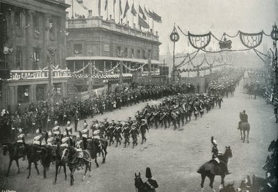 Le contingent naval traversant le pont de Londres vers Southwark, Londres - E. and S. Woodbury