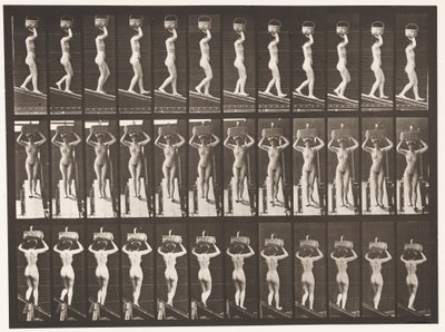 Planche 124. Descendre une pente, panier de 20 lb sur la tête, mains levées, 1872-1885 - Eadweard Muybridge