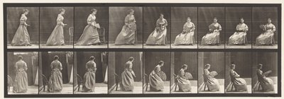 Planche 240. Assis et Agitant un Éventail - Eadweard Muybridge