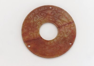 Disque ornemental, 4e-3e siècle av. J.-C. - Eastern Zhou Dynasty Chinese School