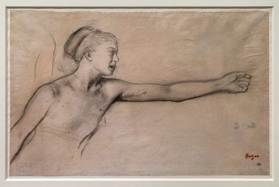 Jeune fille spartiate (étude pour « Petites filles spartiates provoquant des garçons »). Vers 1860-1862. Crayon noir, graphite, estompes sur papier calque - Edgar Degas