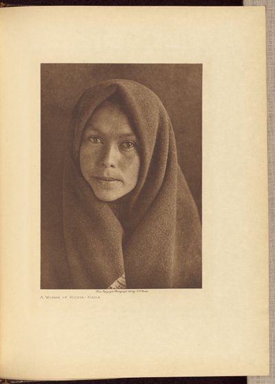 Une femme de Kiusta - Haïda - Edward S. Curtis