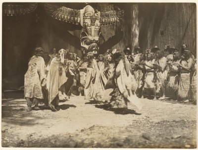 [Naida danse la Danse de la vie et de la mort] - Edward S. Curtis