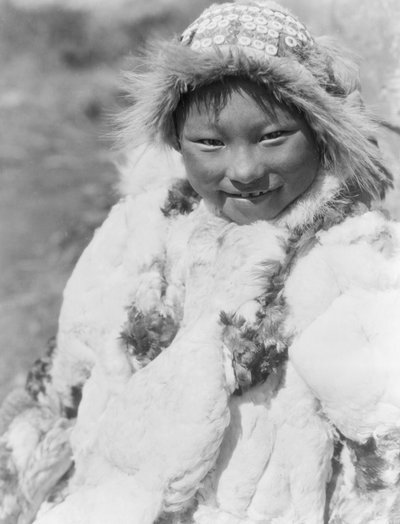 Enfant esquimau identifié comme Uyowutcha, probablement de l