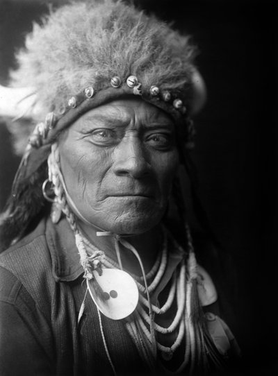 Une Perle Bleue, indienne, vers 1908, photo Edward S. Curtis - Edward Sheriff Curtis