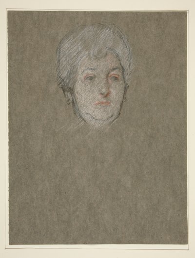 Tête de femme âgée pour le couronnement d