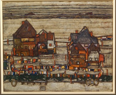 Maisons et linge coloré, banlieue, aussi Deux pâtés de maisons avec des cordes à linge ... - Egon Schiele