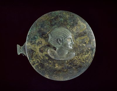 Couvercle de miroir en bronze coulé avec buste hellénistique d
