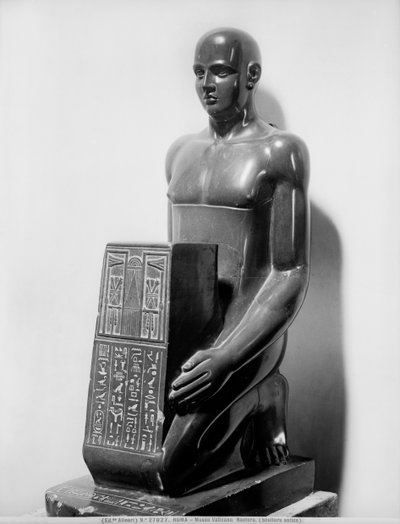 Statue naophore d