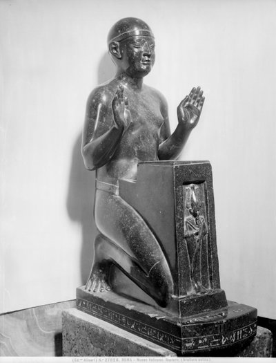 Statue naophore d