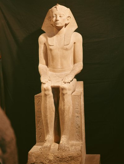 Statue assise d