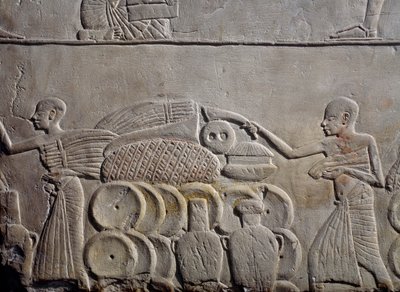 Disposition des aliments dans les entrepôts, relief en calcaire, de la tombe memphite d